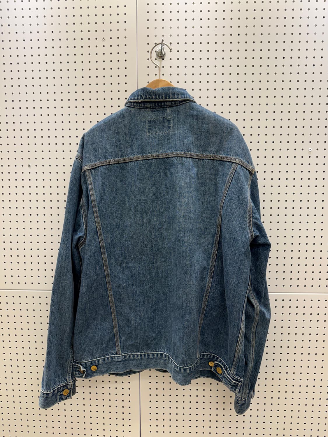 칼하트 WIP 데님 트러커 자켓 U982 상품이미지3