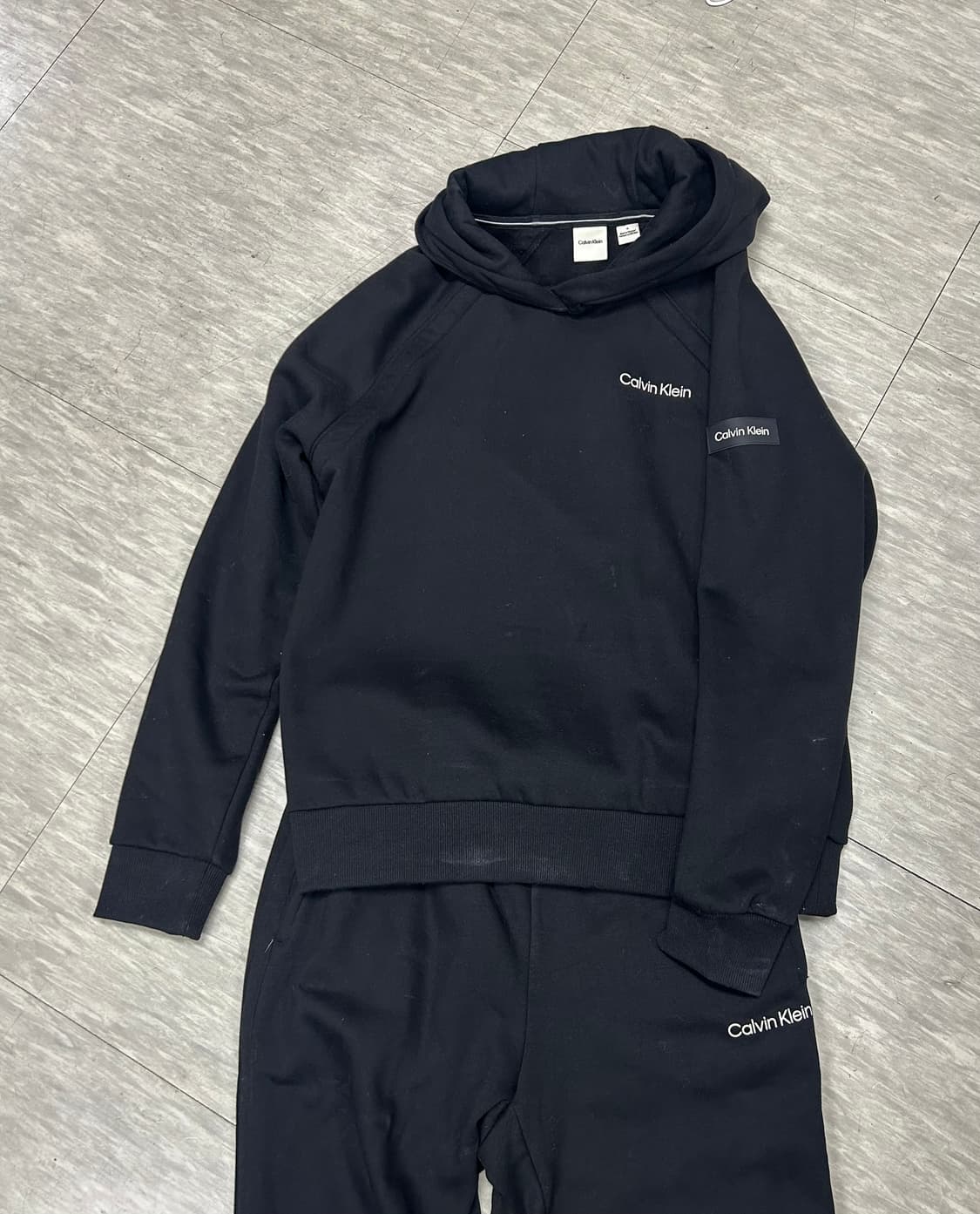 캘빈클라인 블랙 후드 트레이닝 세트 상품이미지1