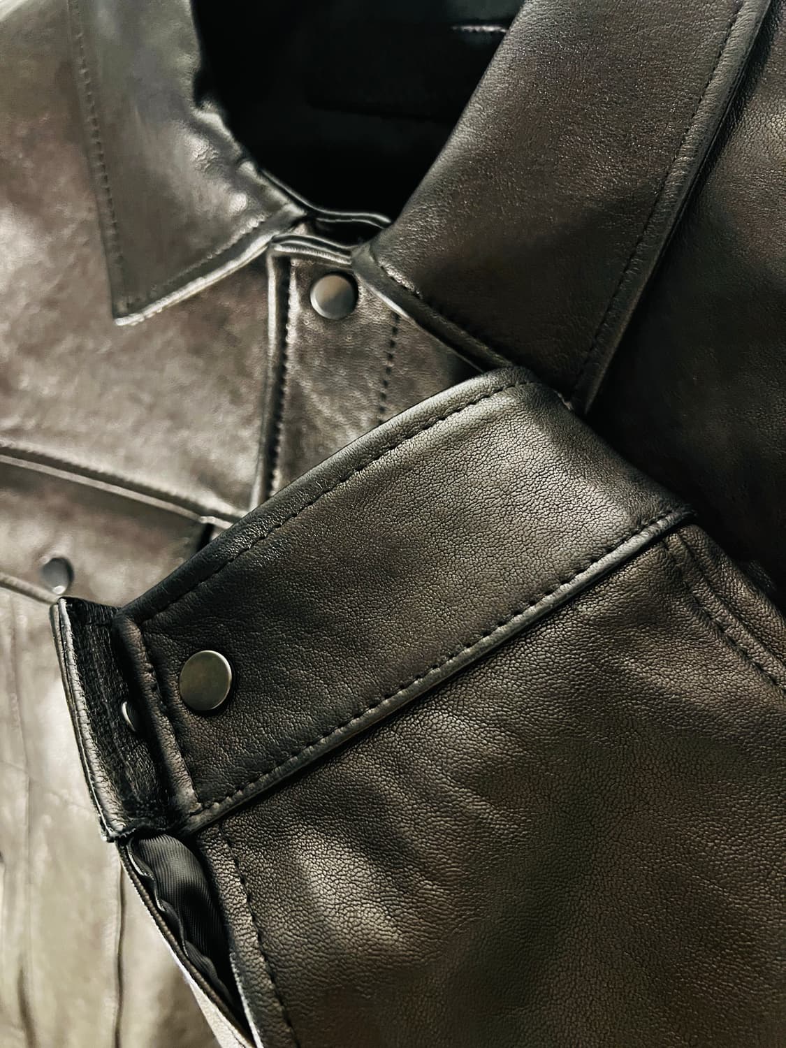 느와르라르메스 트러커 46 팝니다. 상품이미지1