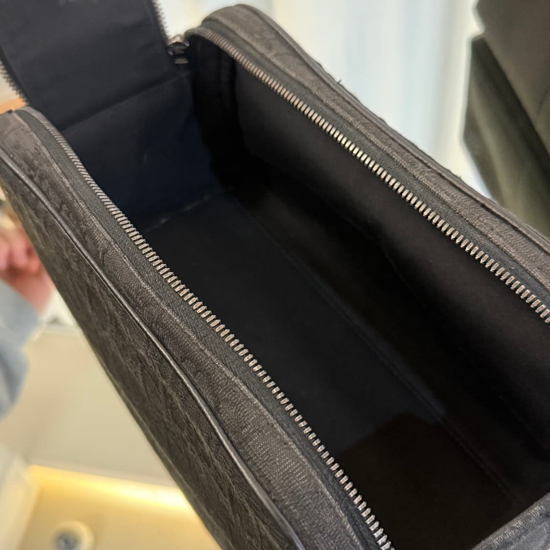 디올 오블리크 토일레트리 파우치백  상품이미지7