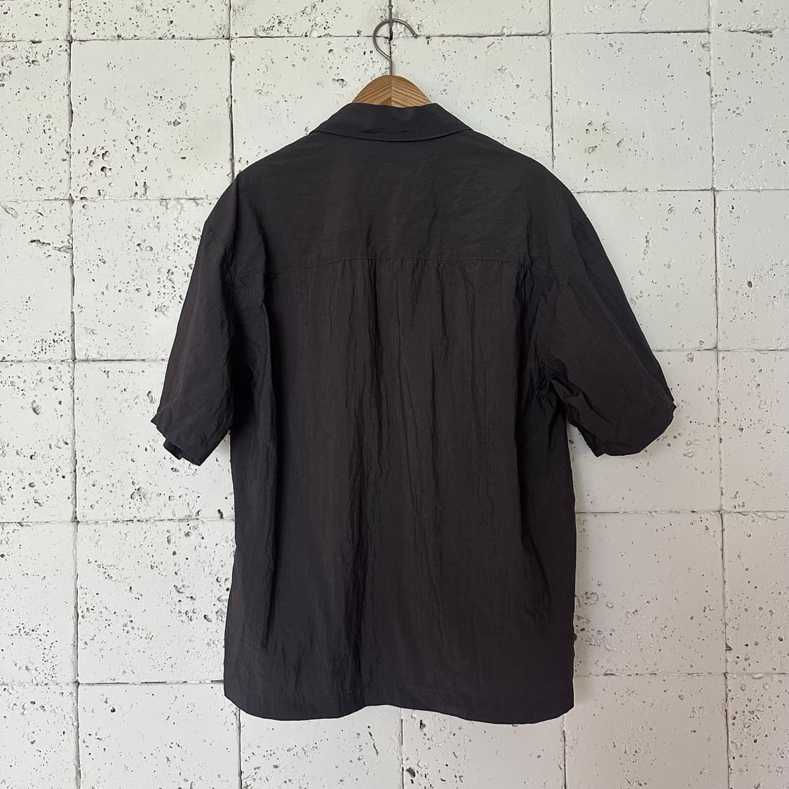 S COOR 쿠어 나일론 반팔 셔츠 차콜 상품이미지6