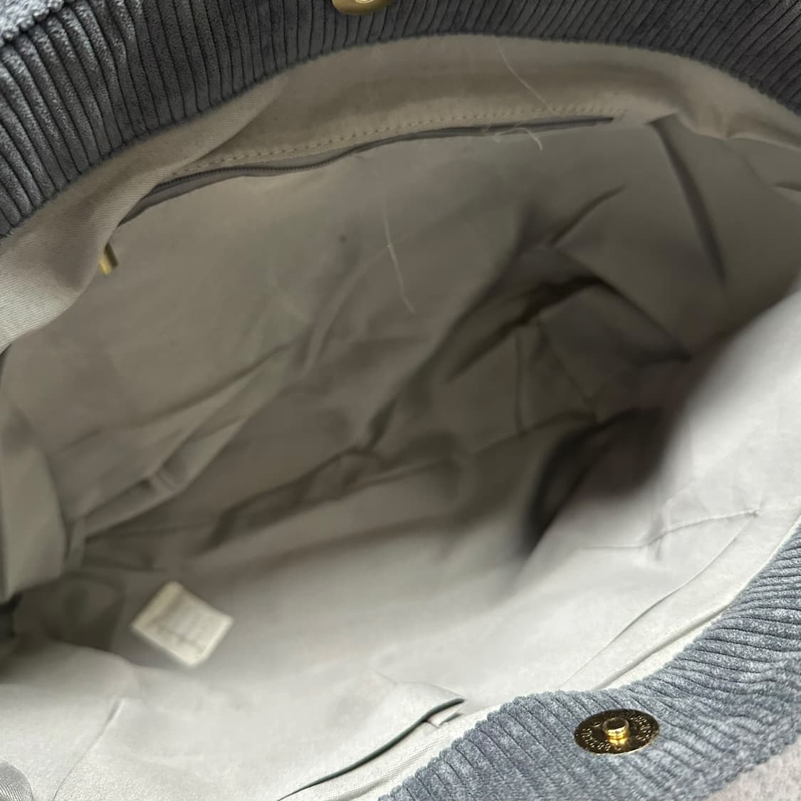 ✨ (새상품) 아가타 코듀로이 토트백  상품이미지3