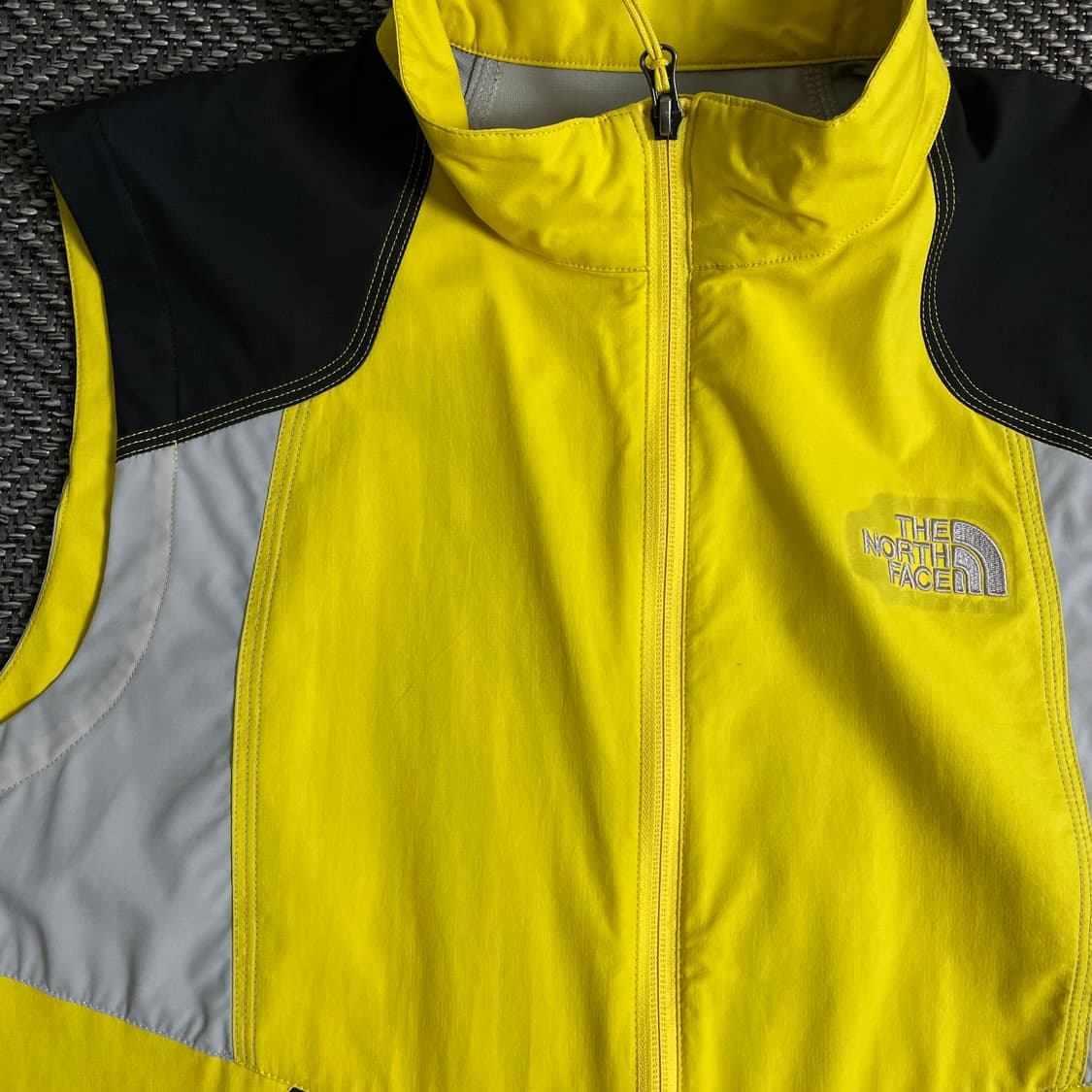 노스페이스 서밋시리즈 배색 바람막이 베스트o 2898 상품이미지3