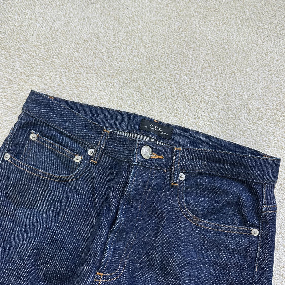 28 A.P.C 쁘띠 스탠다드핏 데님 0324D 상품이미지3