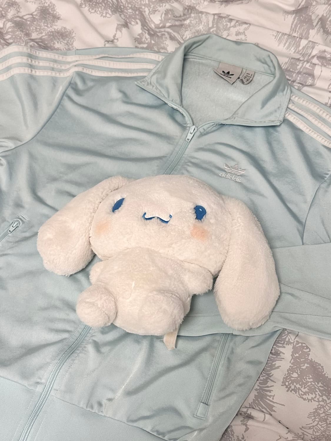 시나모롤깔 스카이블루 하늘민트색 아디다스 져지 상품이미지1