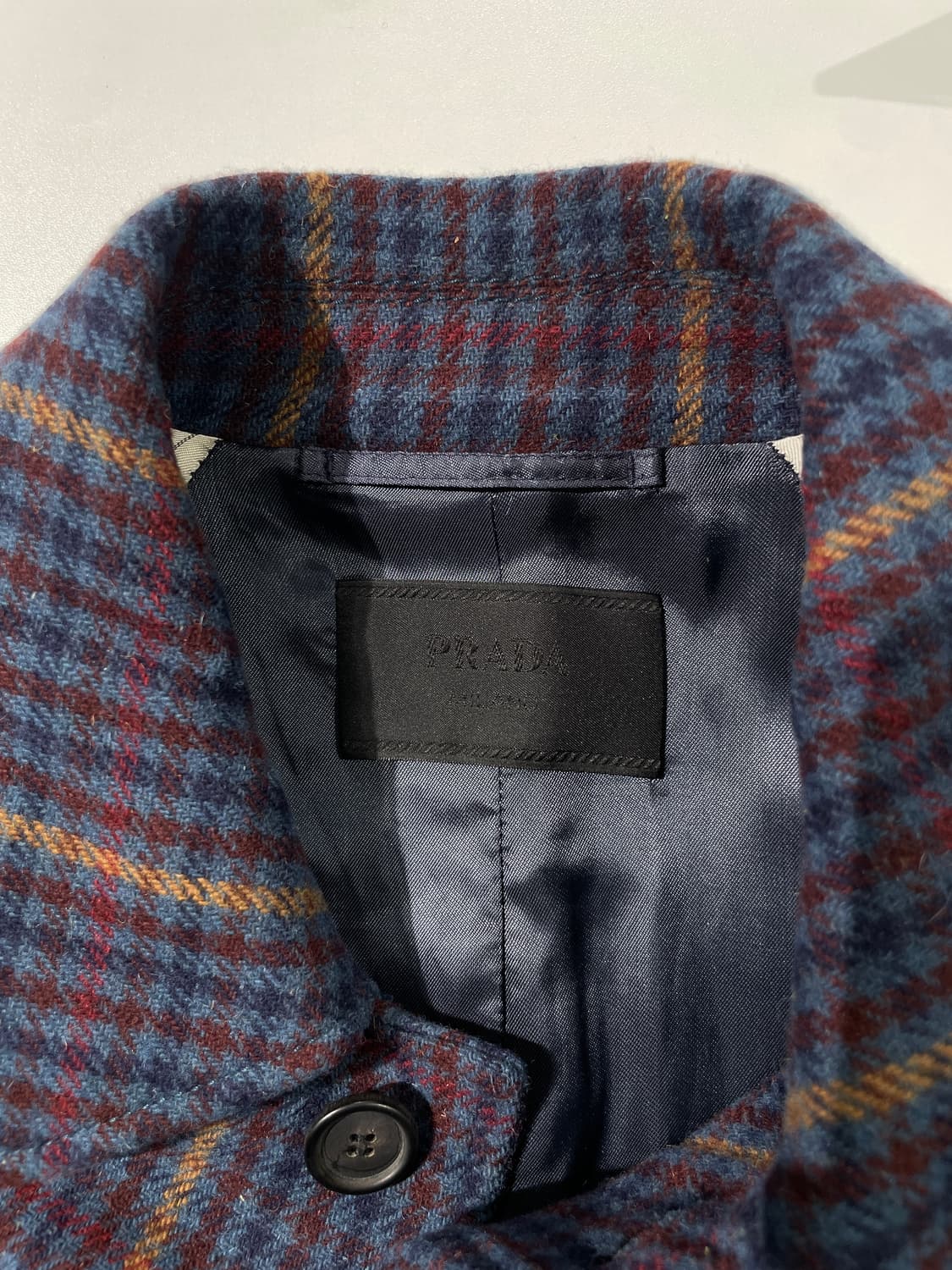 프라다 블루 하운드 투스 체크 히든 버튼 울 숏 코트 상품이미지7