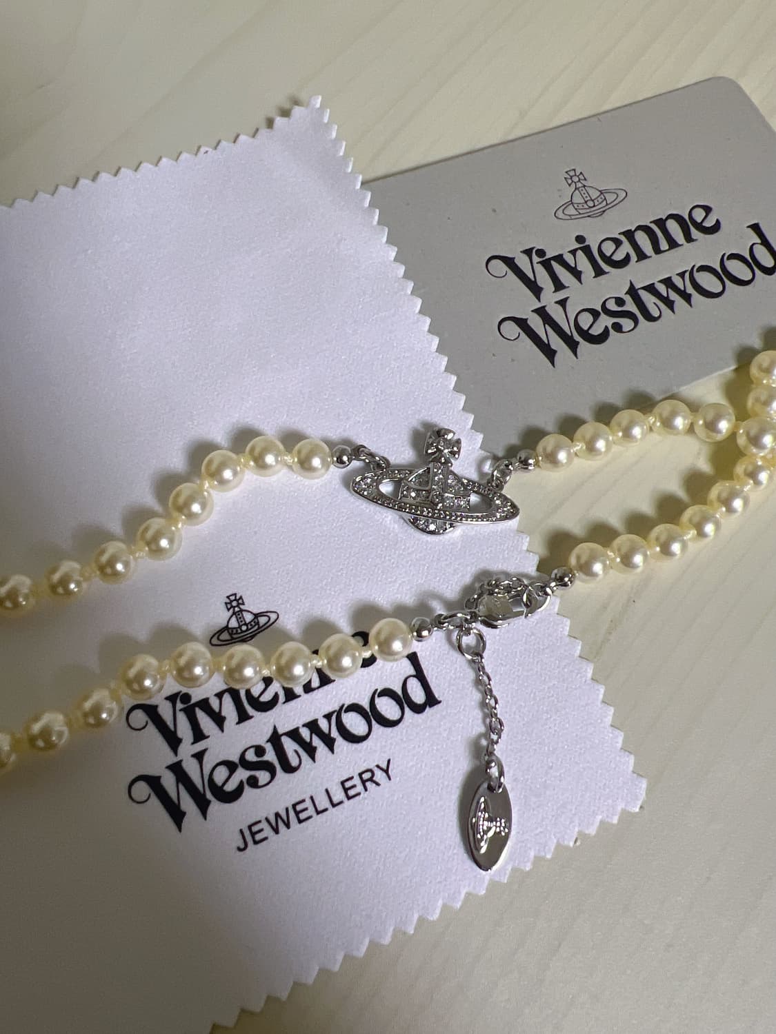 비비안웨스트우드 미니 바스 릴리프 진주 목걸이 상품이미지2