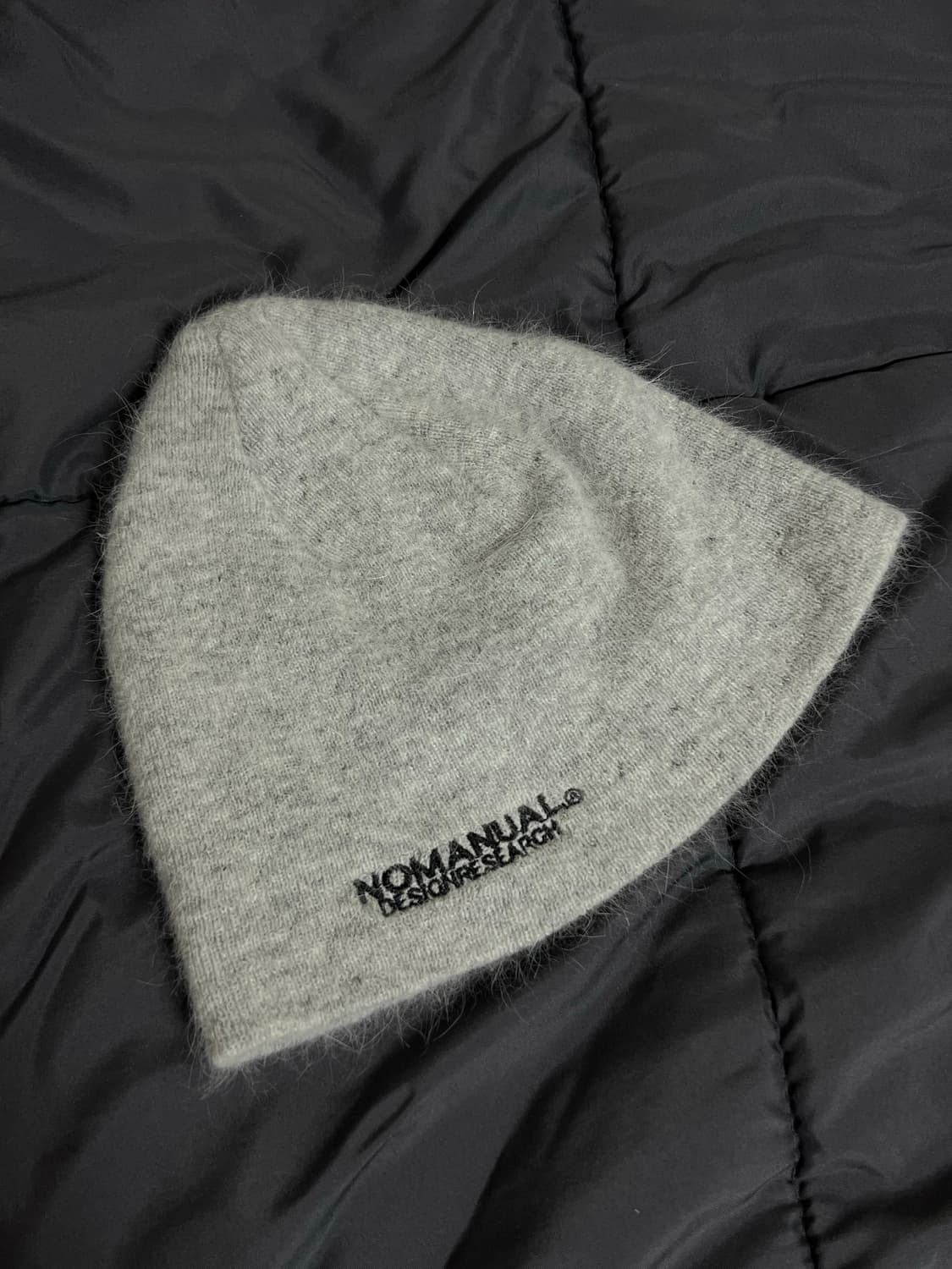 노매뉴얼 NM HAIRY BEANIE - LIGHT GRAY 상품이미지1