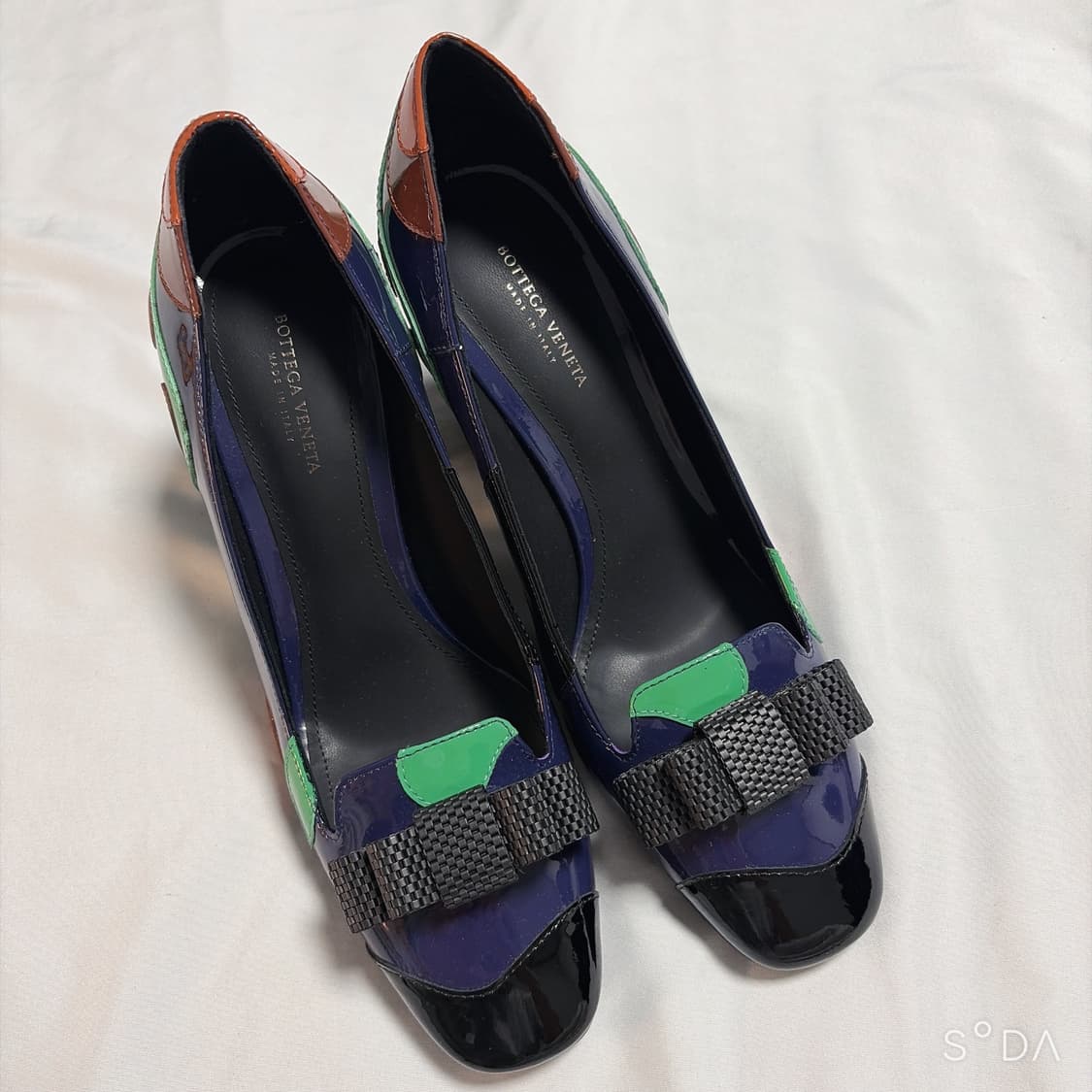 보테가베네타 멀티컬러 리본 장식 펌프스 상품이미지1