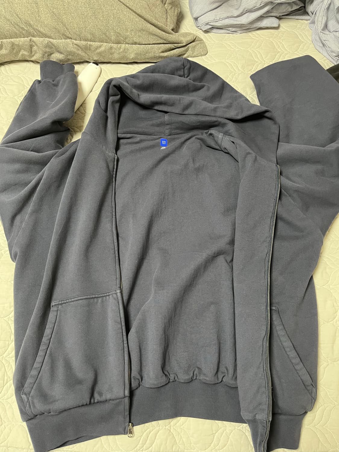 YEEZY 이지갭 후드집업 네이비 [L] 상품이미지3