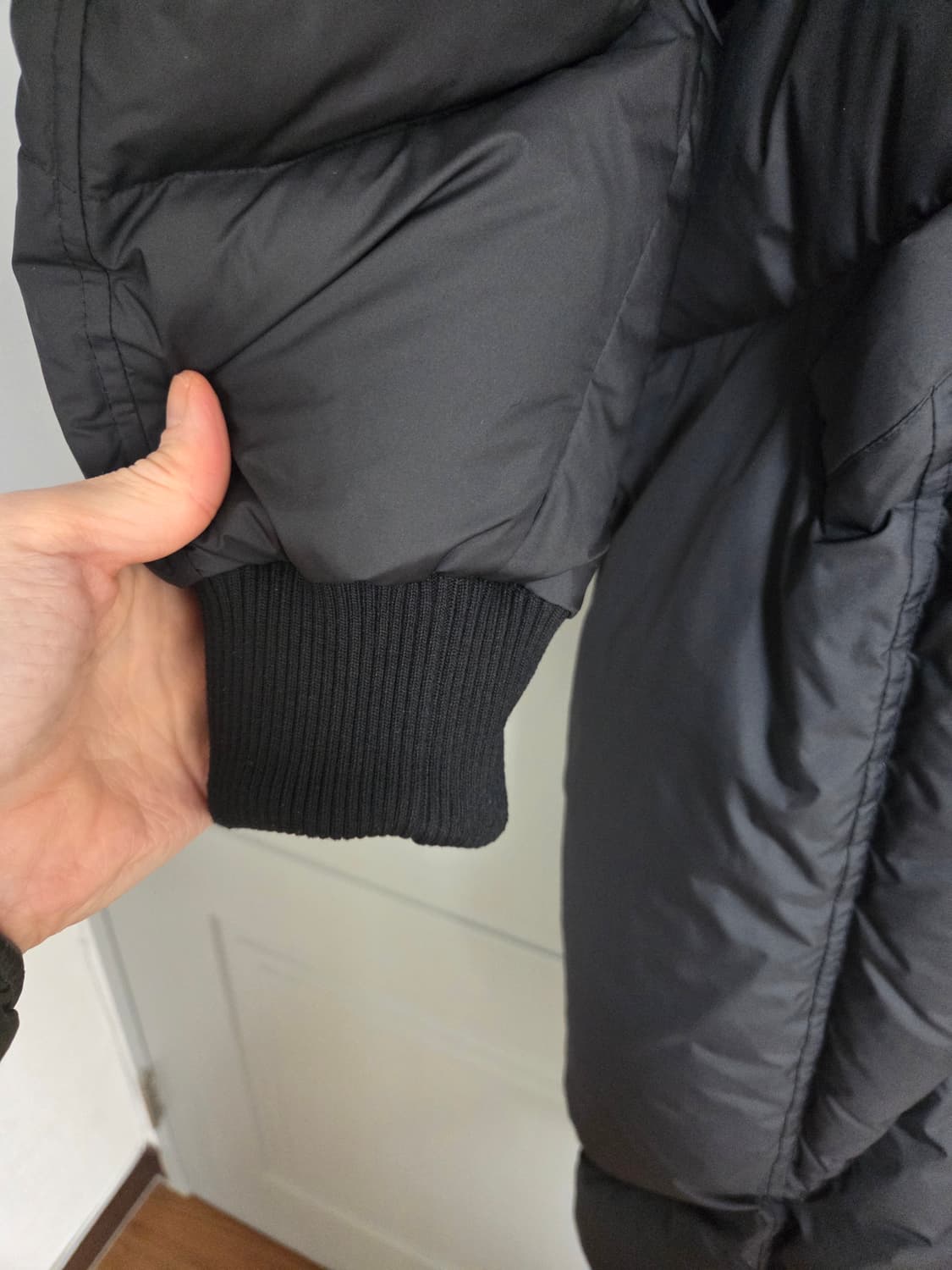 첸 펭 블랙 아쿠아 아머 다운 롱패딩 상품이미지6