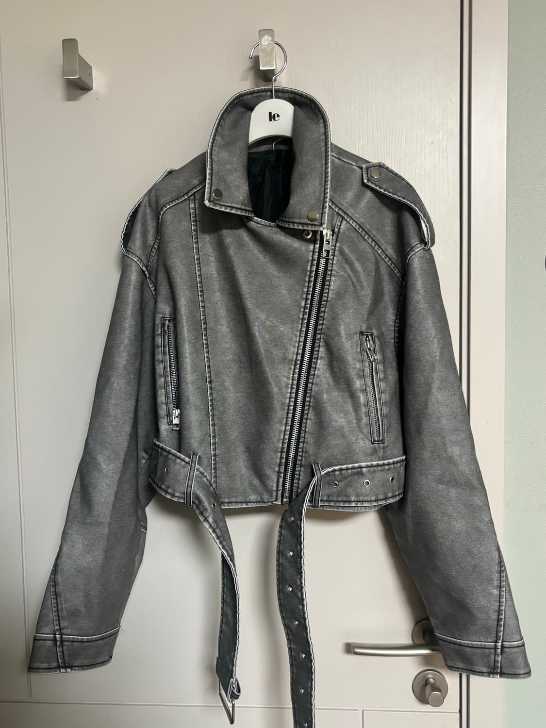 그레이 워싱 크롭 라이더 자켓 상품이미지2