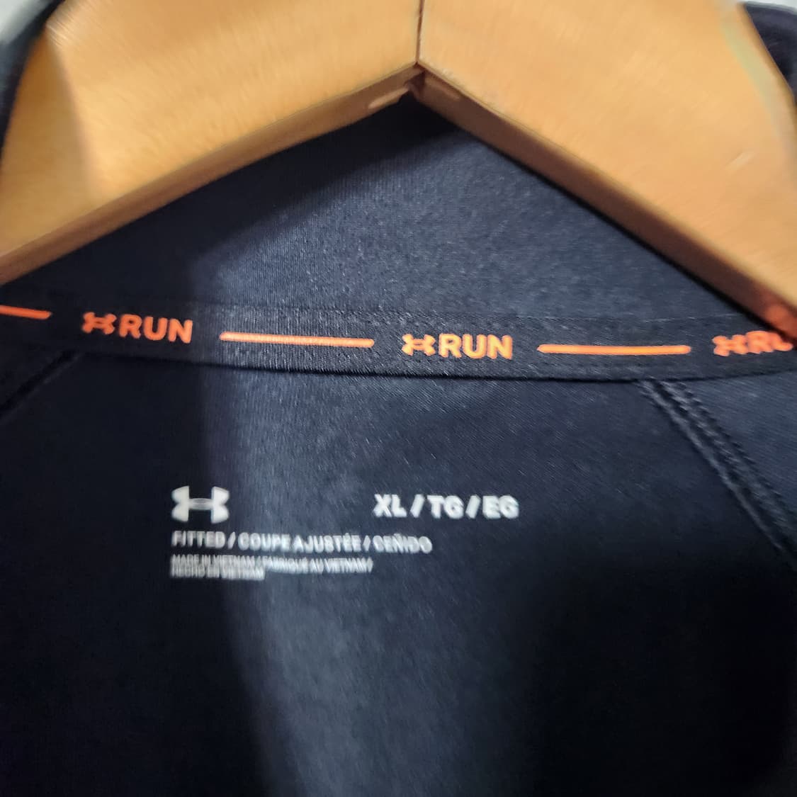 J383 [XL] 언더아머 반집업 기능성 긴팔 티셔츠
 상품이미지2