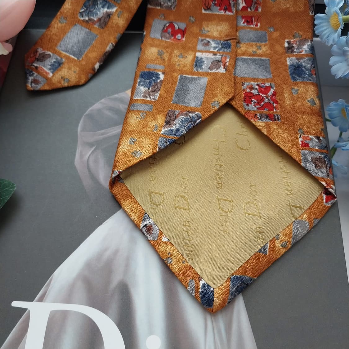디올 실크 브라운 아트 패턴 넥타이 10.2cm A+등급 K1444
 상품이미지7