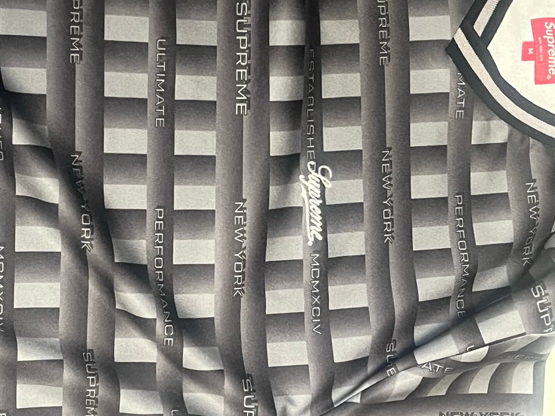 슈프림 반팔 상품이미지2