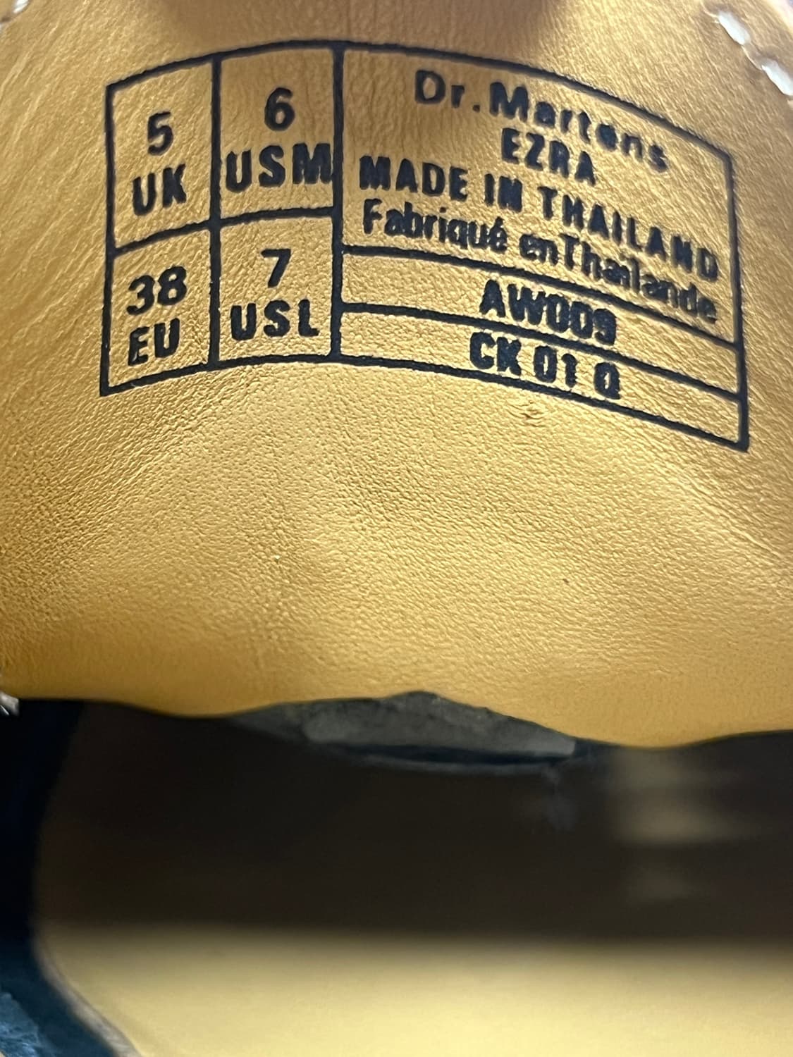 [240MM] 닥터마틴 Ezra Creeper Platform 상품이미지6