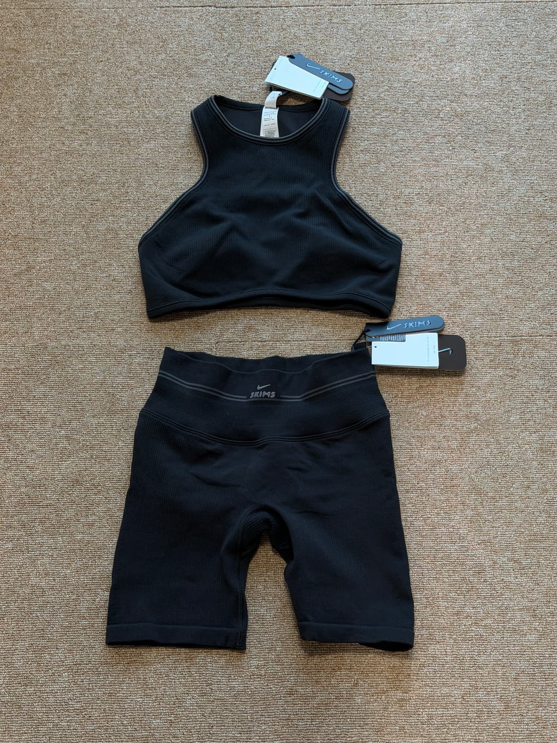 나이키 스킴스 골지 심리스 상하의 세트 상품이미지1