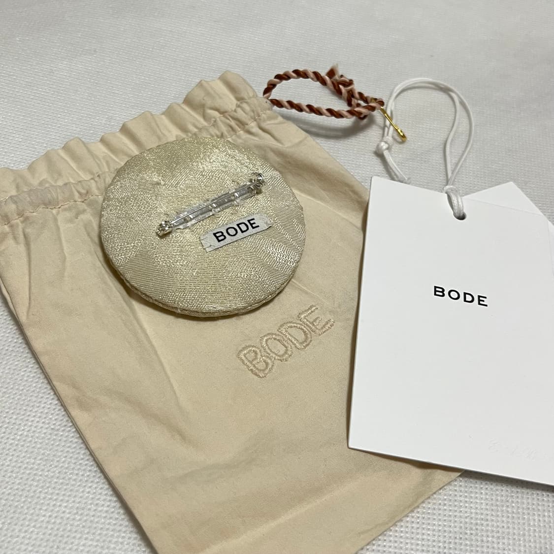 보디 BODE Willow 브로치/화이트 상품이미지3