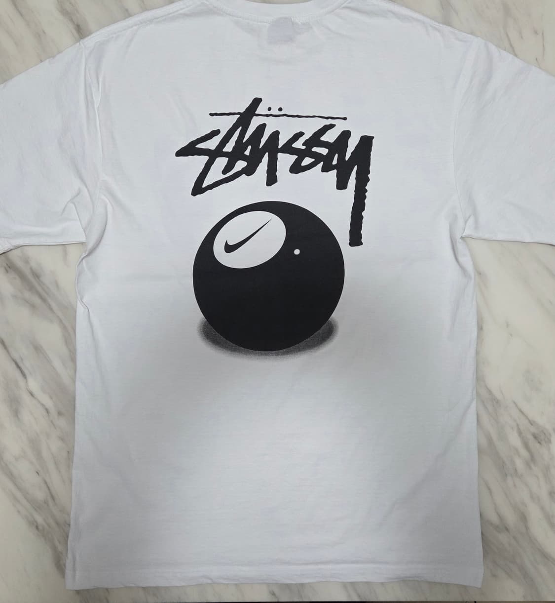 스투시 X 나이키 에잇볼 반팔 티셔츠 상품이미지1
