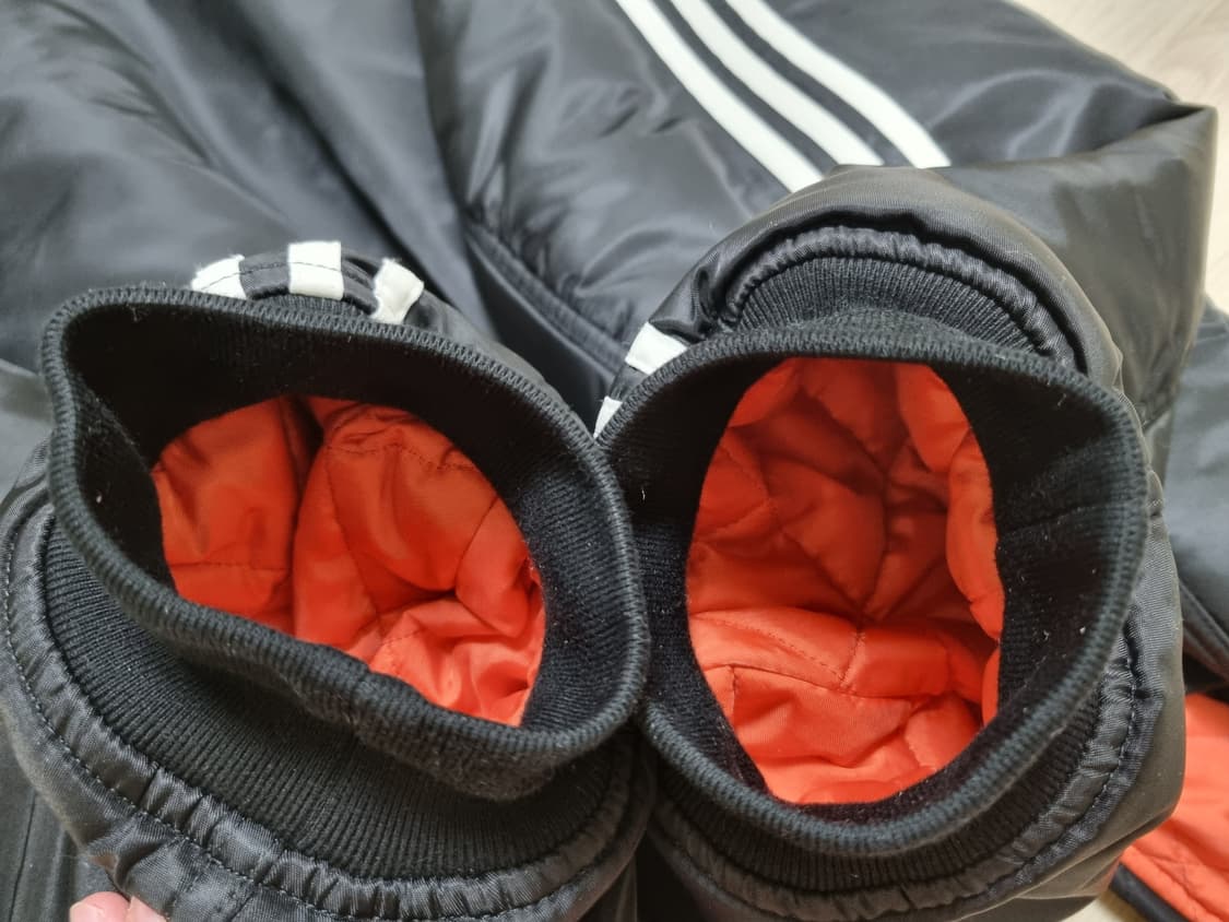 발렌시아가 아디다스 한소희 봄버 48 상품이미지9