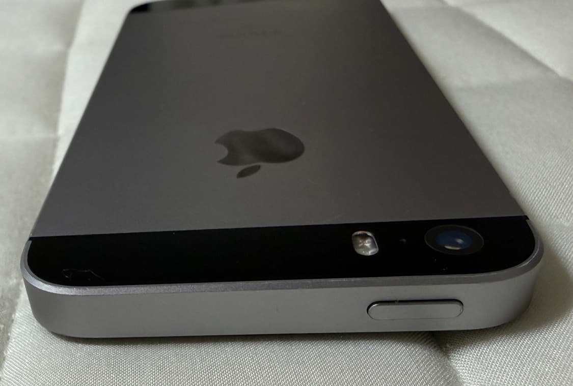 아이폰se1 스페이스그레이 32기가 상품이미지3