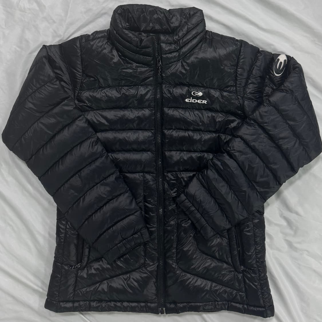 아이더 여성 슬림핏 헝거리구스 경량패딩 M 상품이미지1