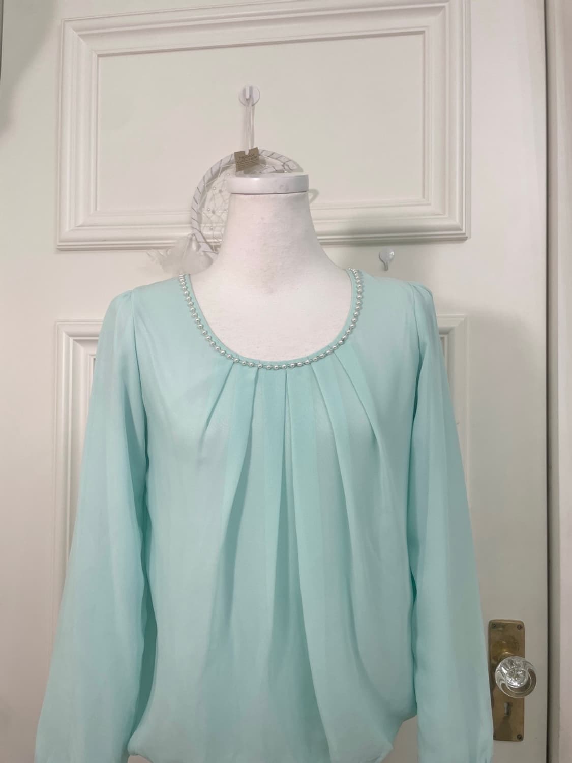 mint back bow neck pearl blouse(size-M) 상품이미지5