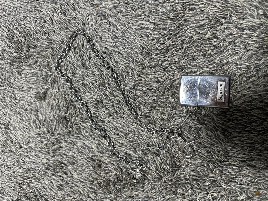 슈프림 체인 지포라이터 상품이미지2