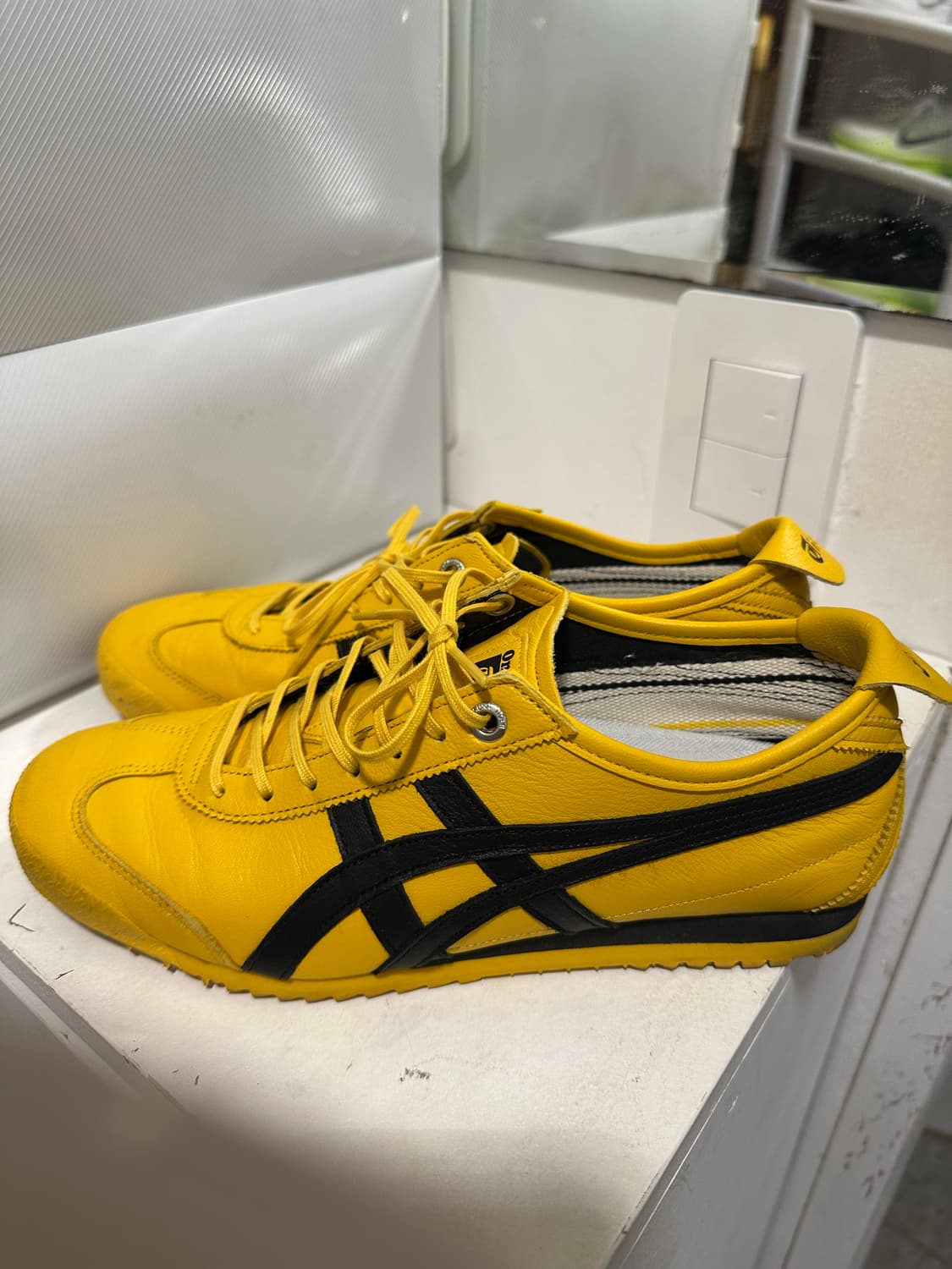 오니츠카 타이거 멕시코66 옐로우 블랙 상품이미지3