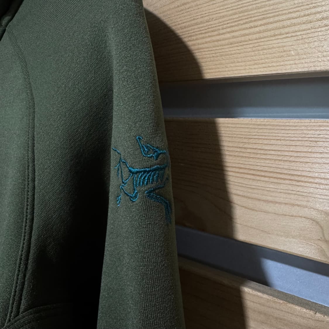 아크테릭스 후드집업 상품이미지2