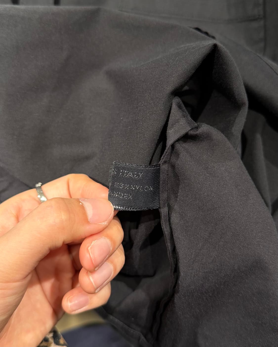 프라다 블랙 클래식 셔츠 상품이미지10