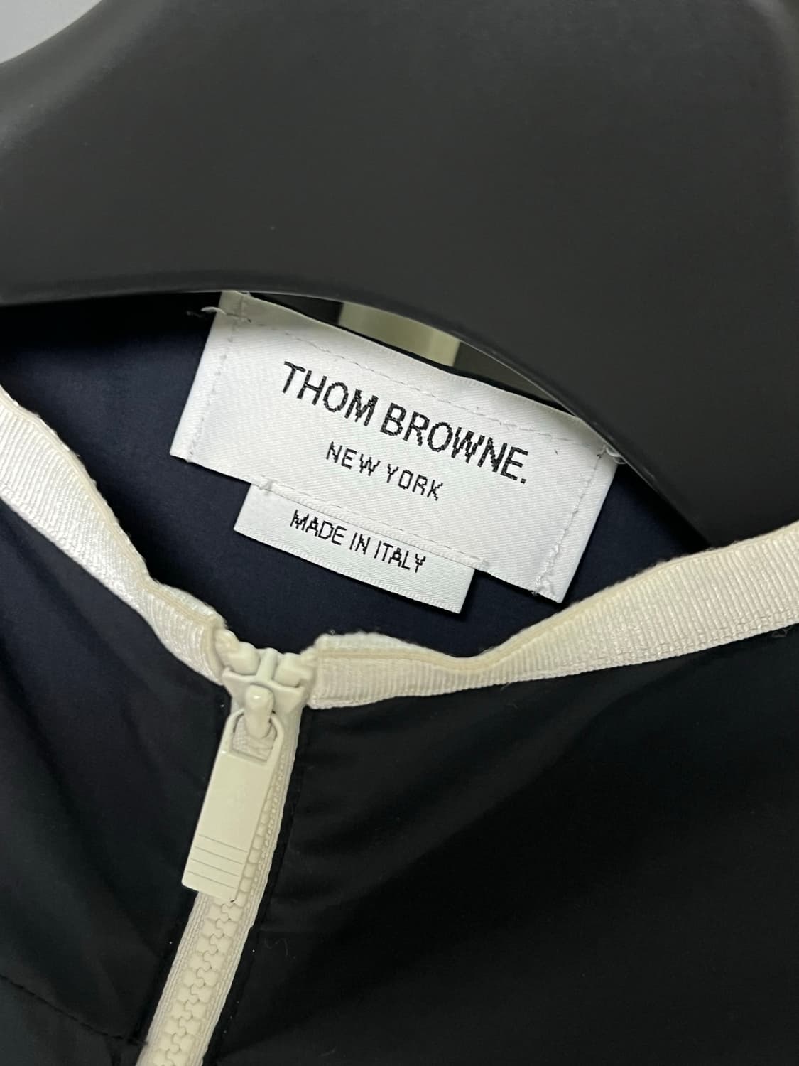 [정품] 신형, 새상품급 / 3 톰브라운 립스탑 바람막이 상품이미지2