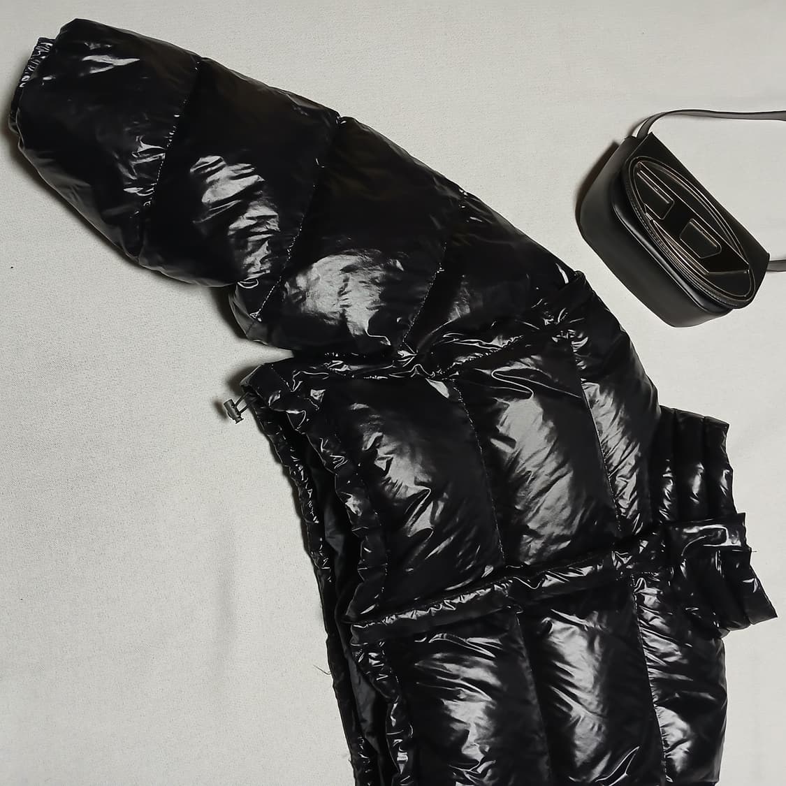 우먼 크롭 패딩 탈부착 조끼 투웨이 자켓 유광 글로시 상품이미지4