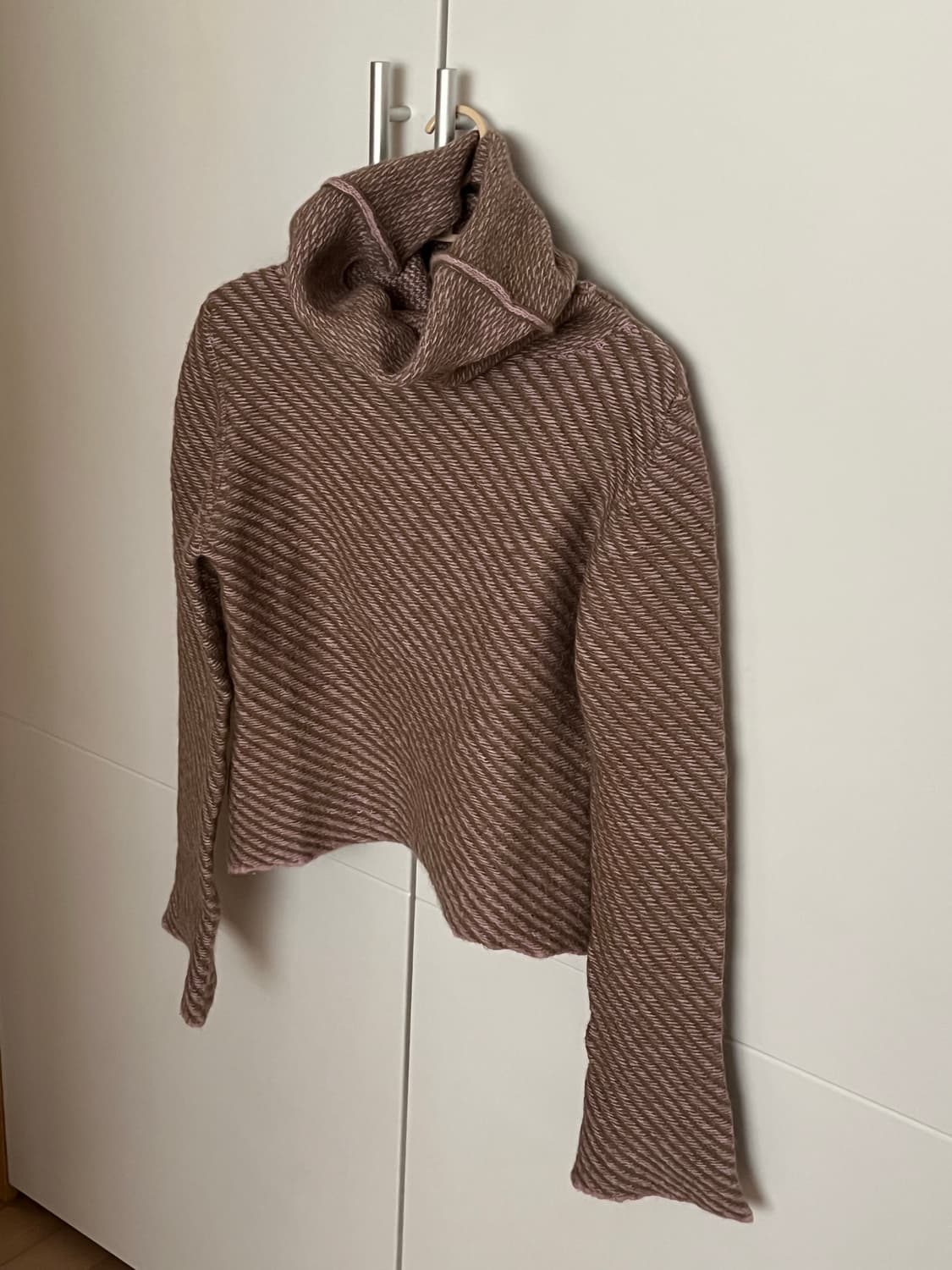 베이비 알파카 핑크 브라운 니트 (착용컷) 상품이미지2