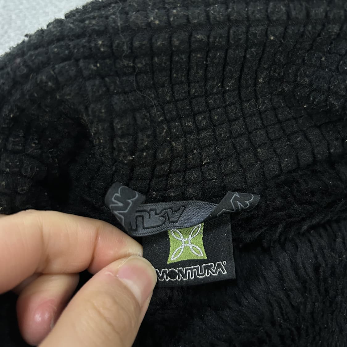 몬츄라 검정색 플리스 자켓 XL 상품이미지2