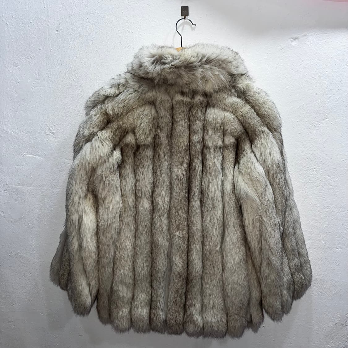 화이트 그레이 사가폭스 퍼자켓M 상품이미지8