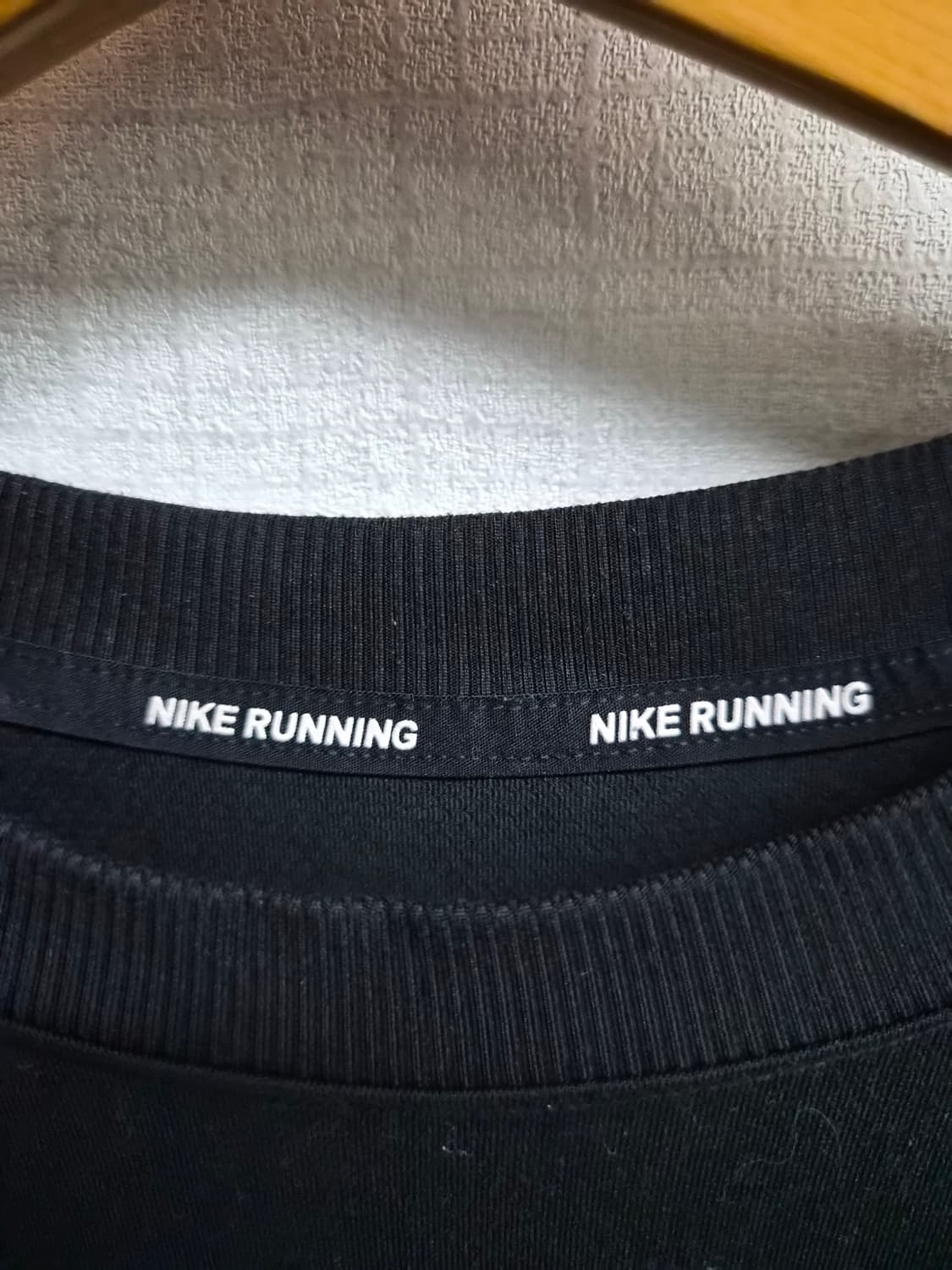 XXL) 나이키 블랙 런닝 긴팔티셔츠 팝니다 상품이미지3