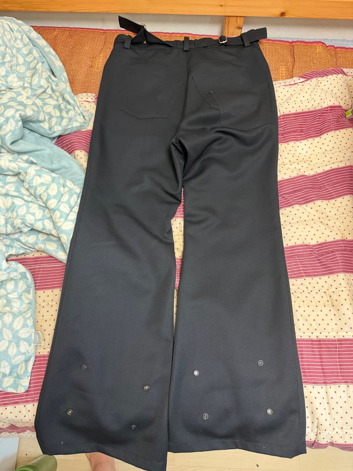 Pas f-18 플레어 팬츠 m 사리즈 팝니다 상품이미지3