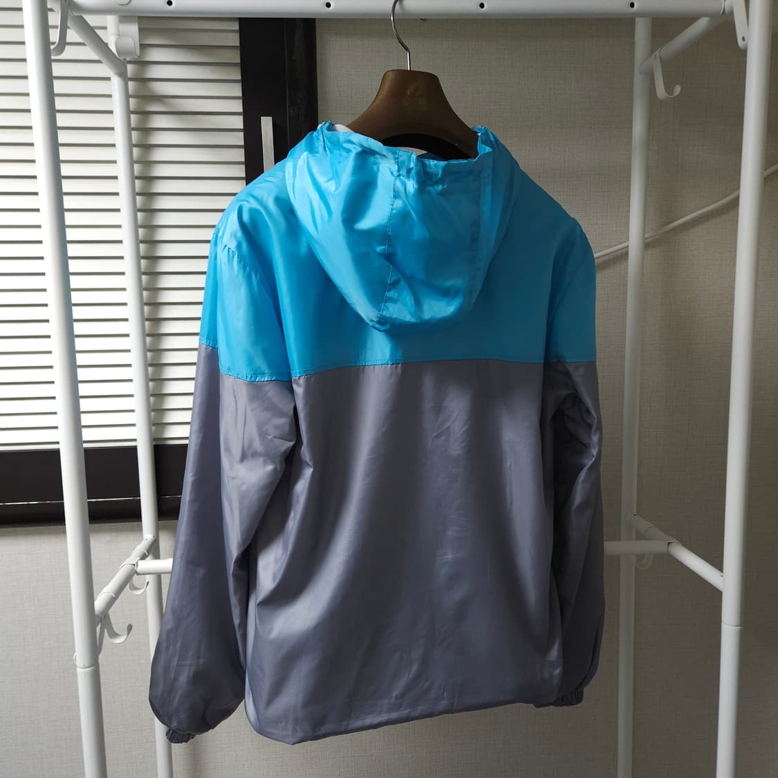 100 ) 뉴발란스 바람막이 블루/회색 후드 자켓 상품이미지3