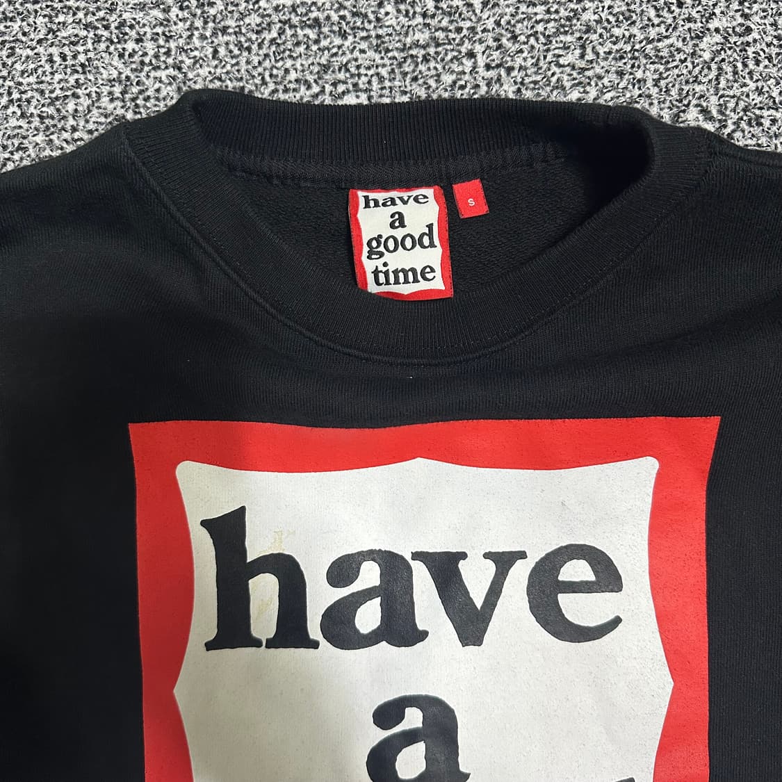 (S) Have a good time 검정색 맨투맨 티셔츠 상품이미지2
