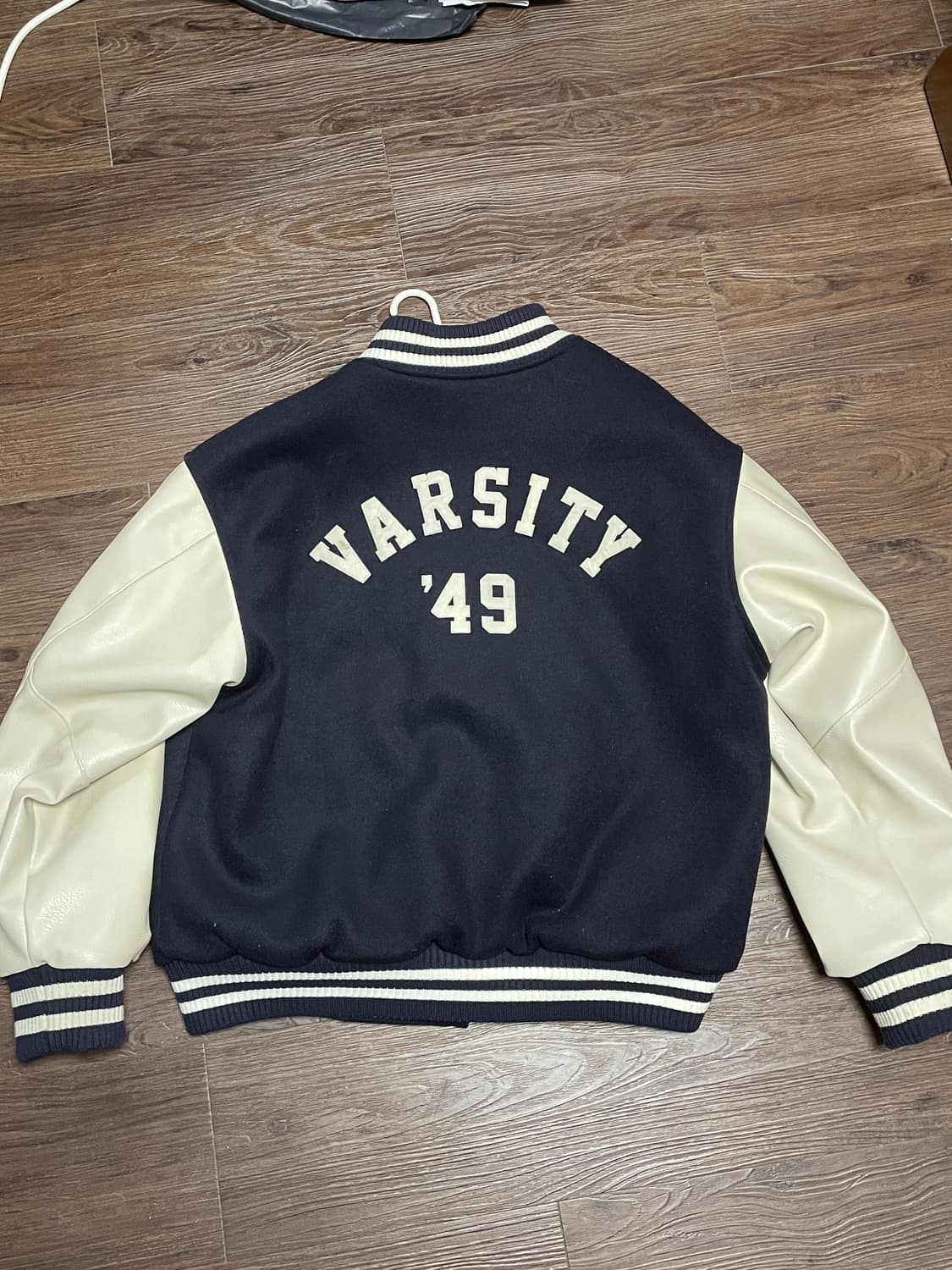 whoau 패치 베이스볼 자켓 상품이미지2