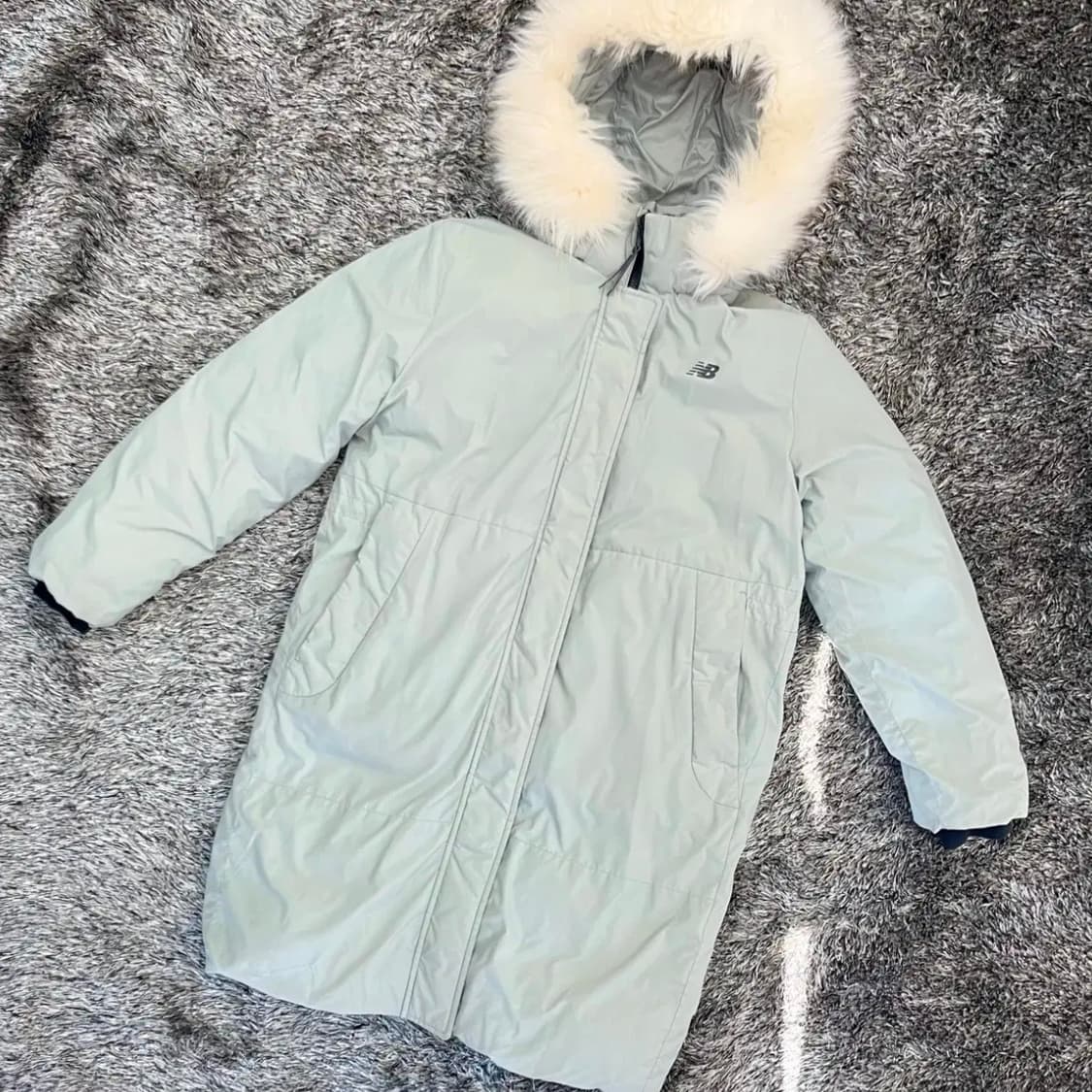 뉴발란스 여성 리버시블 구스다운 자켓 90(M) 상품이미지1