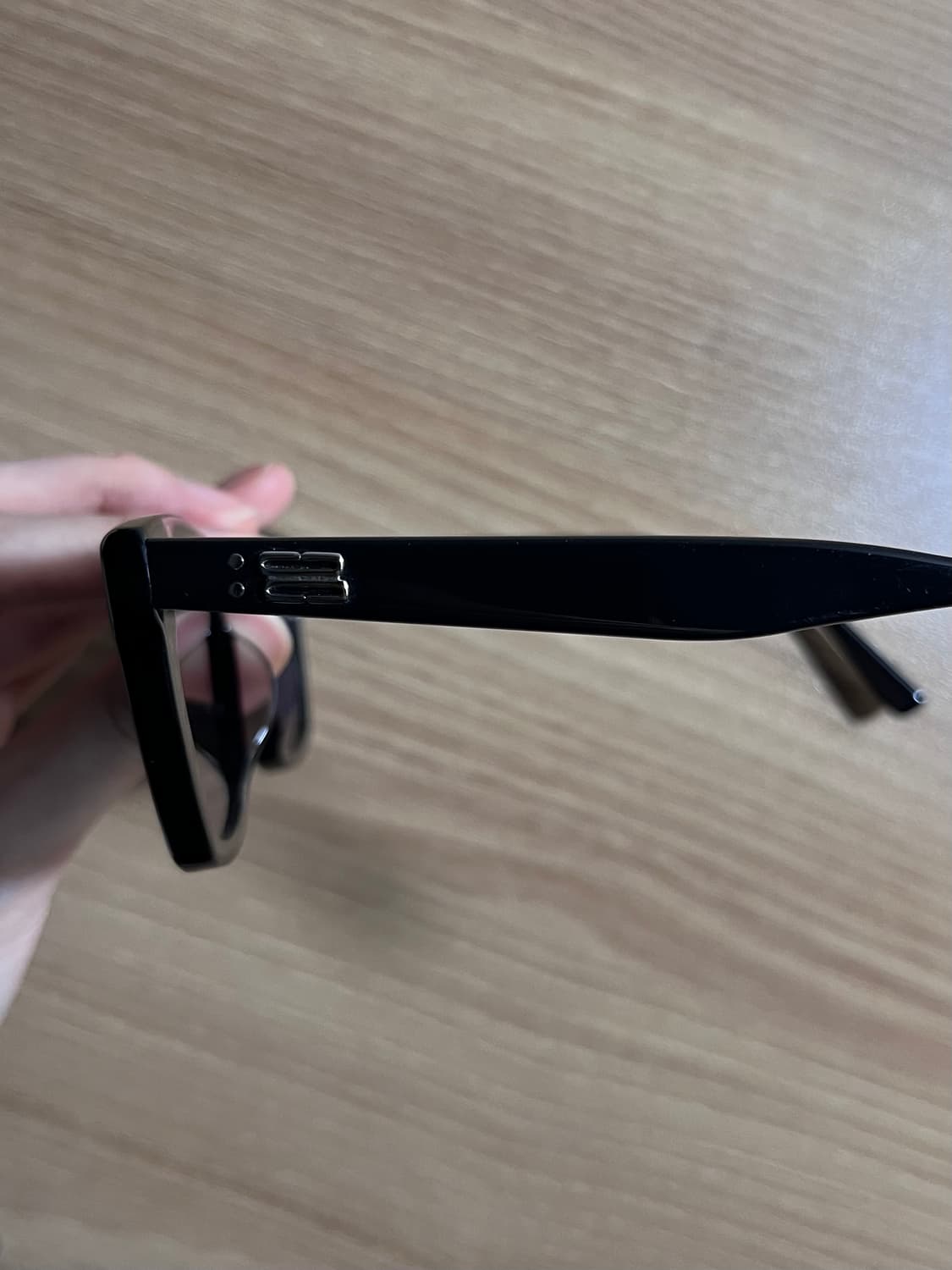 젠틀몬스터 휴이(HUE) 블랙 상품이미지3