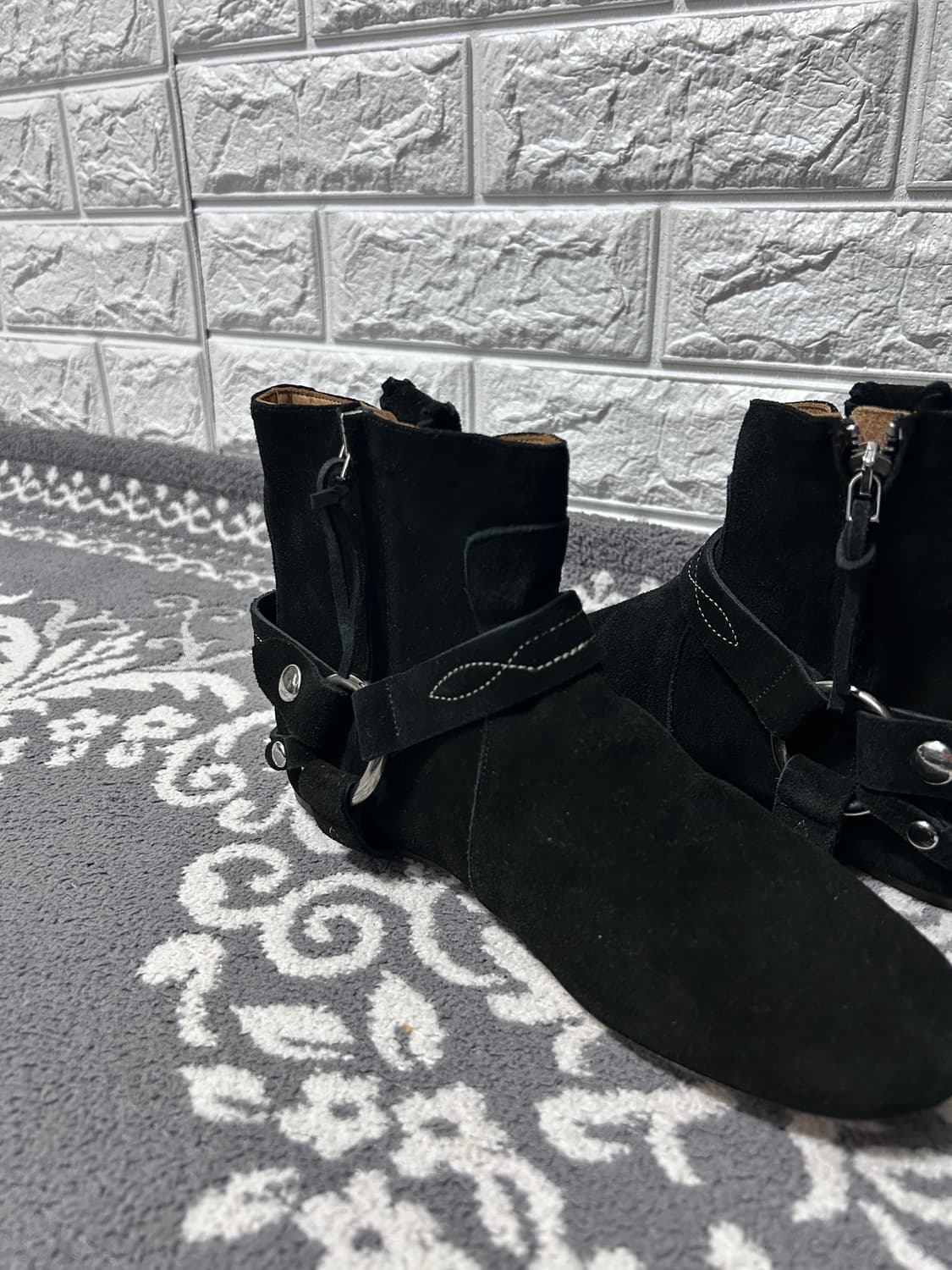 이자벨마랑 스웨이드 링 메탈 스트랩 부츠 상품이미지3