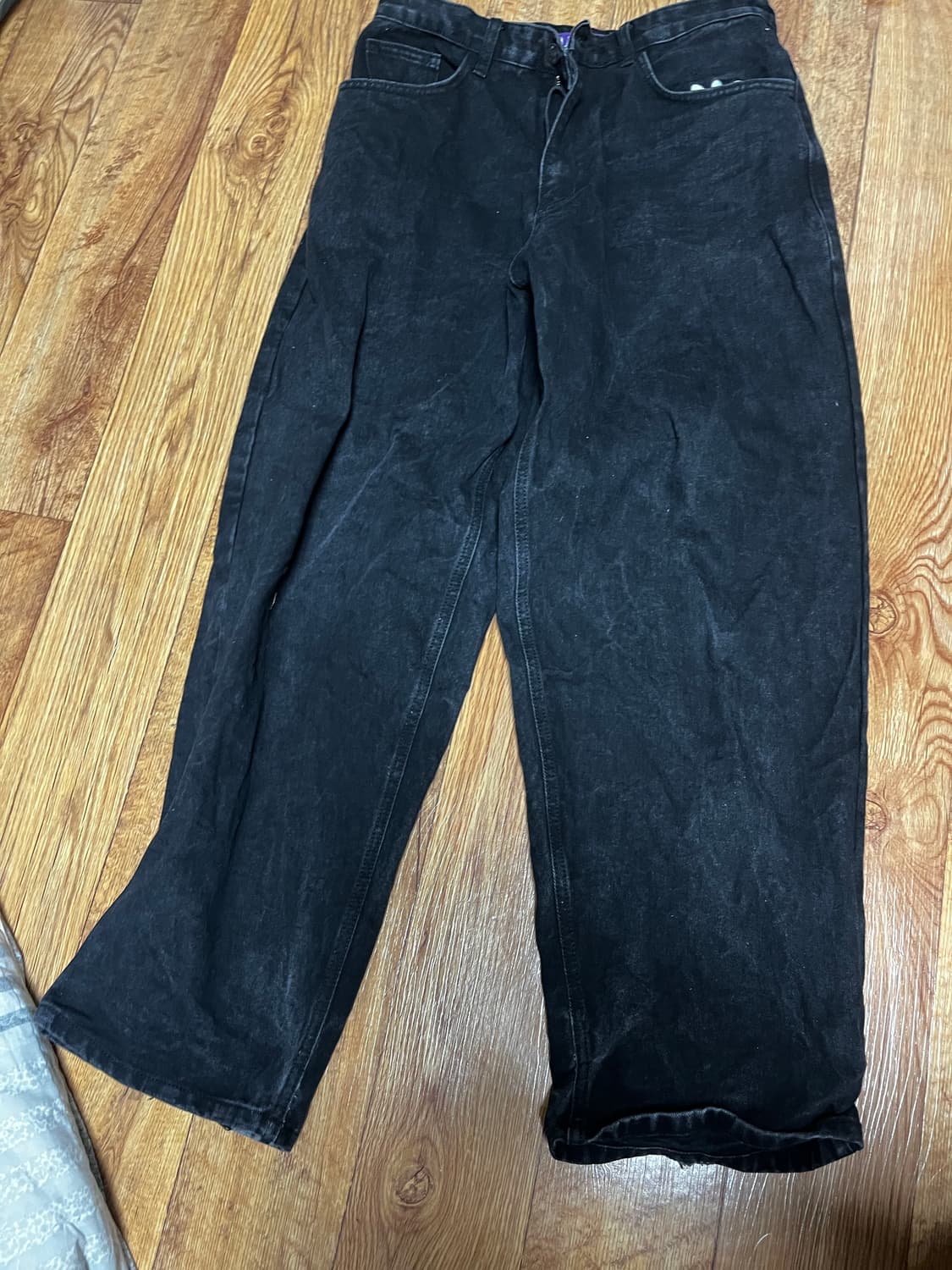 라브로스 스마트 스마일 데이지 블랙 팬츠 상품이미지1