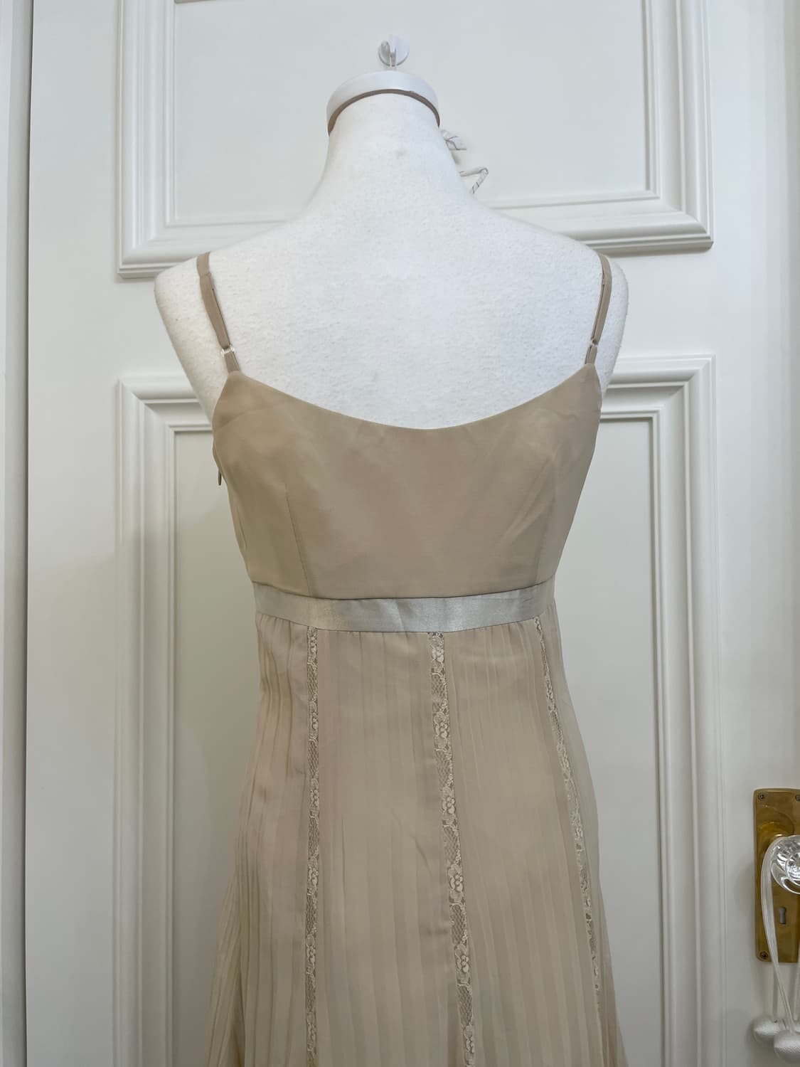 beige bust shirring lace pleats fairy 상품이미지4