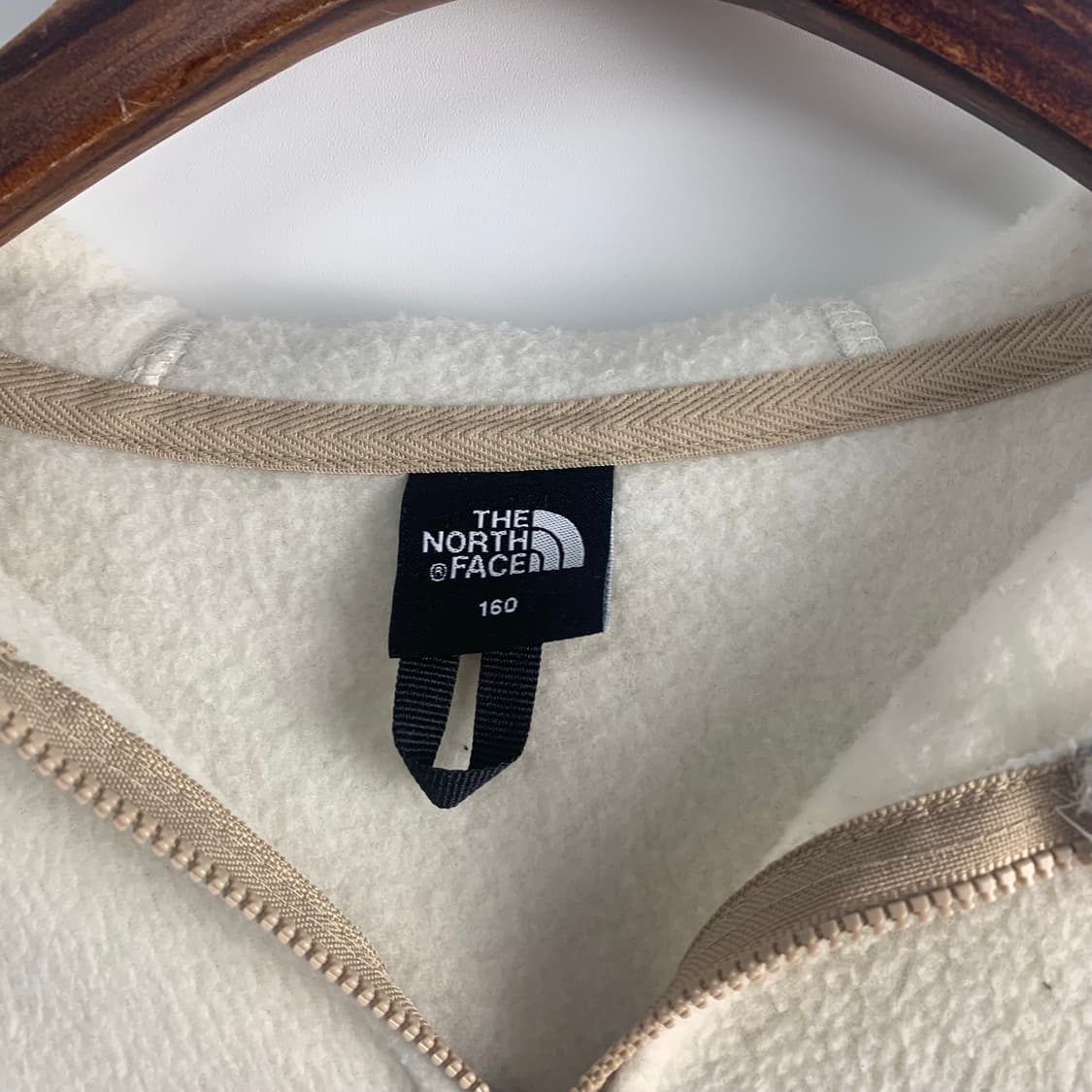 노스페이스 자수로고 아이보리 플리스 후드집업 상품이미지8