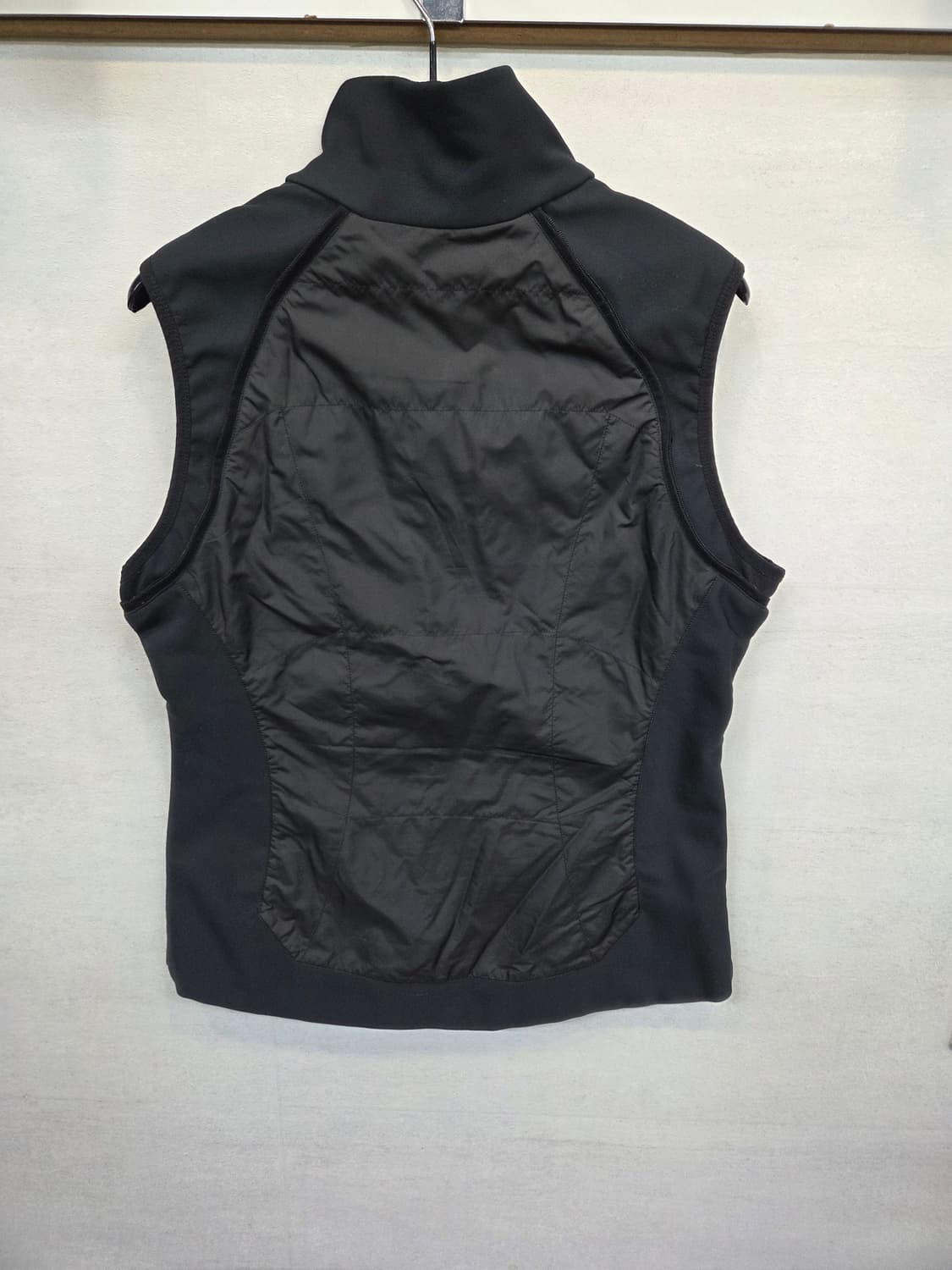 나이키 acg 올드스쿨 여성 조끼겸용 방풍 경량패딩 자켓 m 상품이미지4