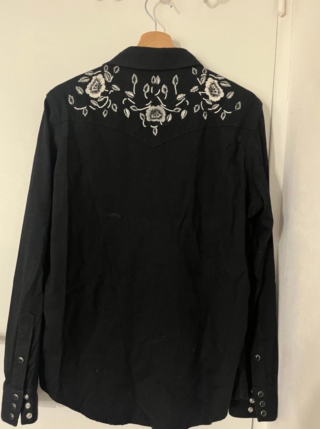 [BTS 지민님 착용] 생로랑 19ss 플로랄 자수 웨스턴 셔츠 상품이미지3