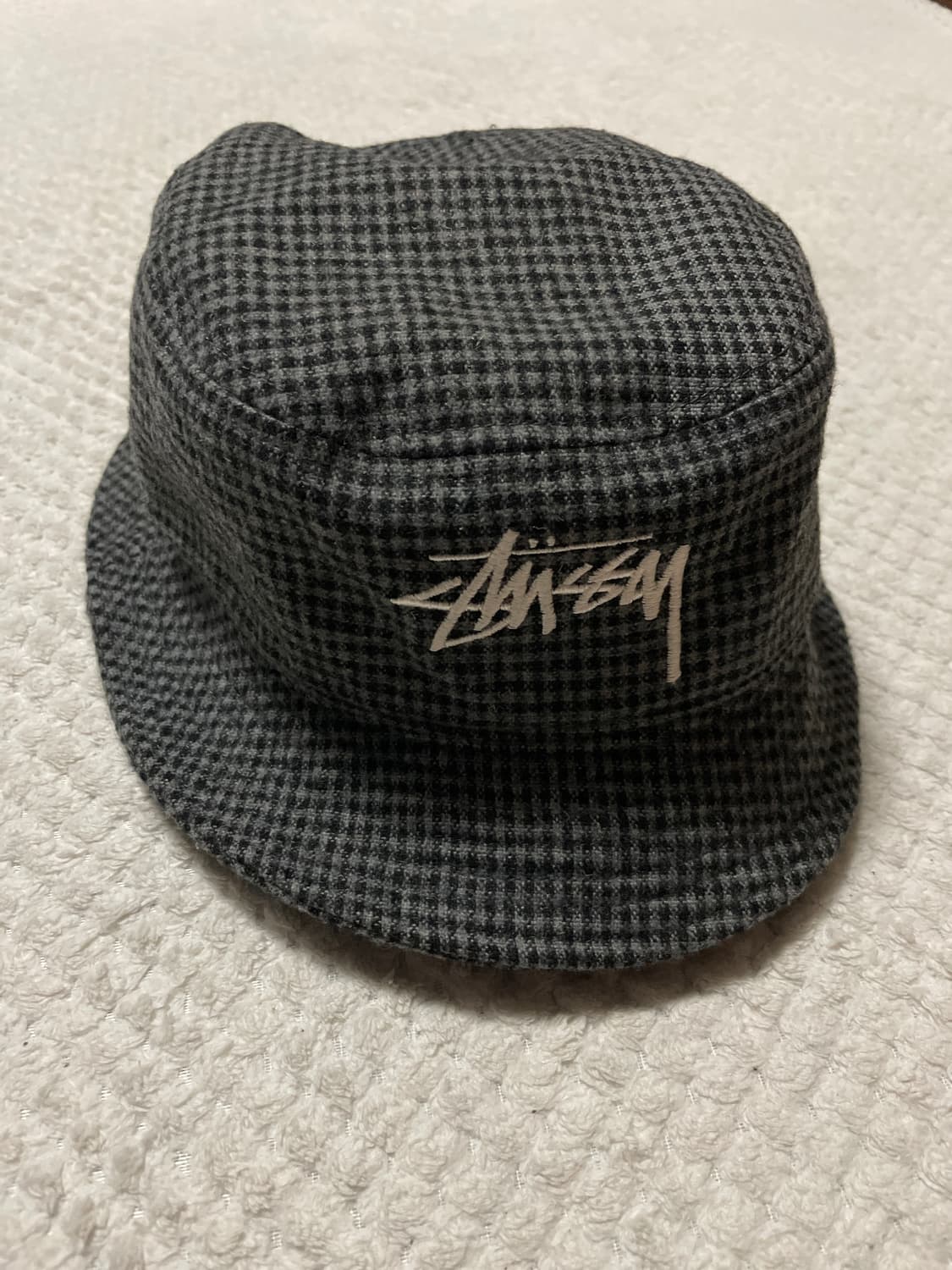 [L/XL] STUSSY 스투시 로고 울 체크 모자 버킷 햇 그레이 상품이미지1